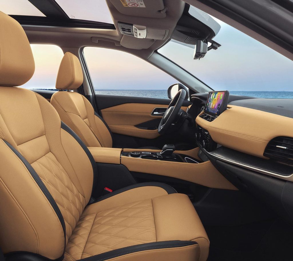 Soft semi-aniline leather seats gallery M.jpg.ximg.l_full_h.smart